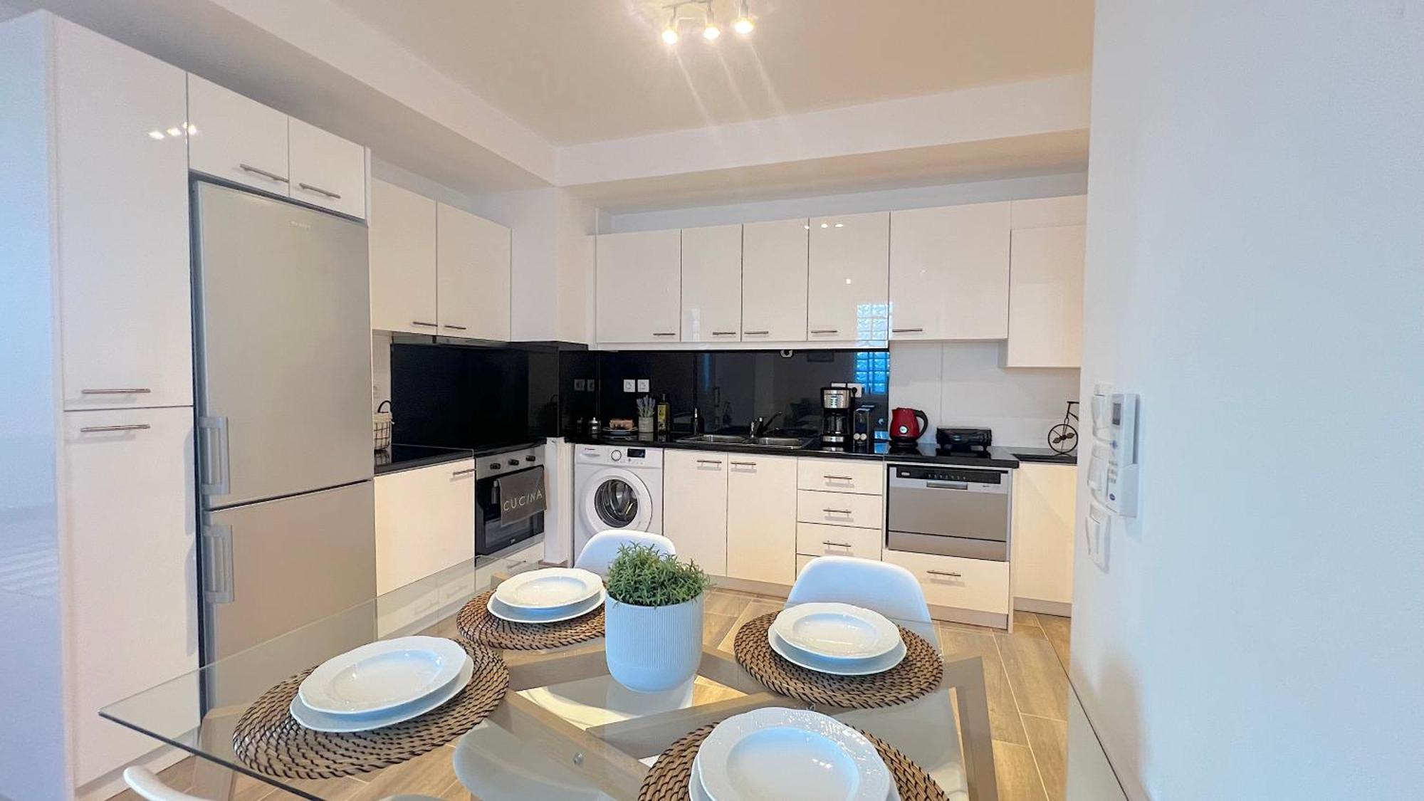 Pentelis Cozy Apt In Paleo Faliro Ateny Zewnętrze zdjęcie